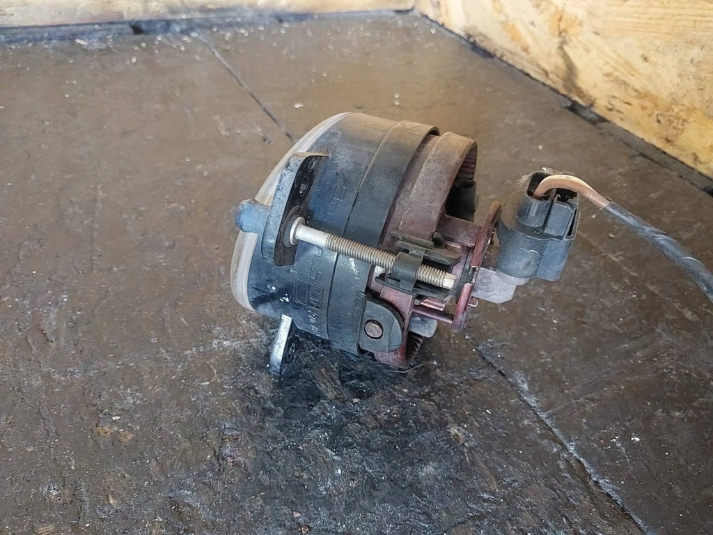 фото №10, Противотуманная фара левый skoda fabia mk1 lift 6y 270483-00