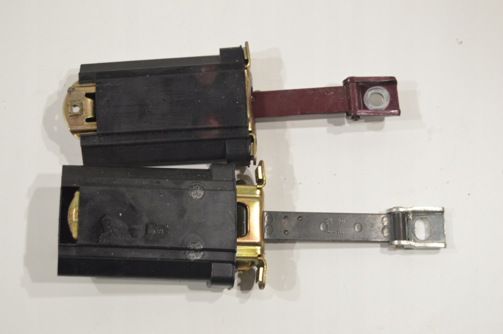 фото №8, Обмежувач двері mercedes w140 coupe cl c140 114m