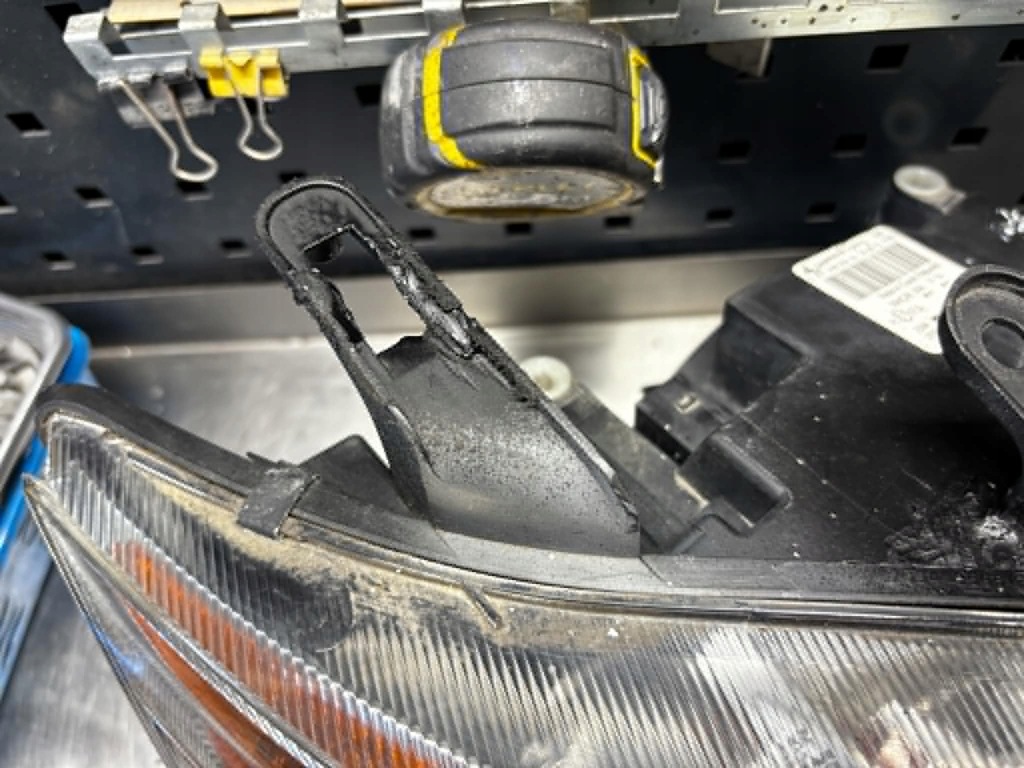 фото №10, Mitsubishi colt vi 08 лампа ліва перед передня 030124930100 030124930200