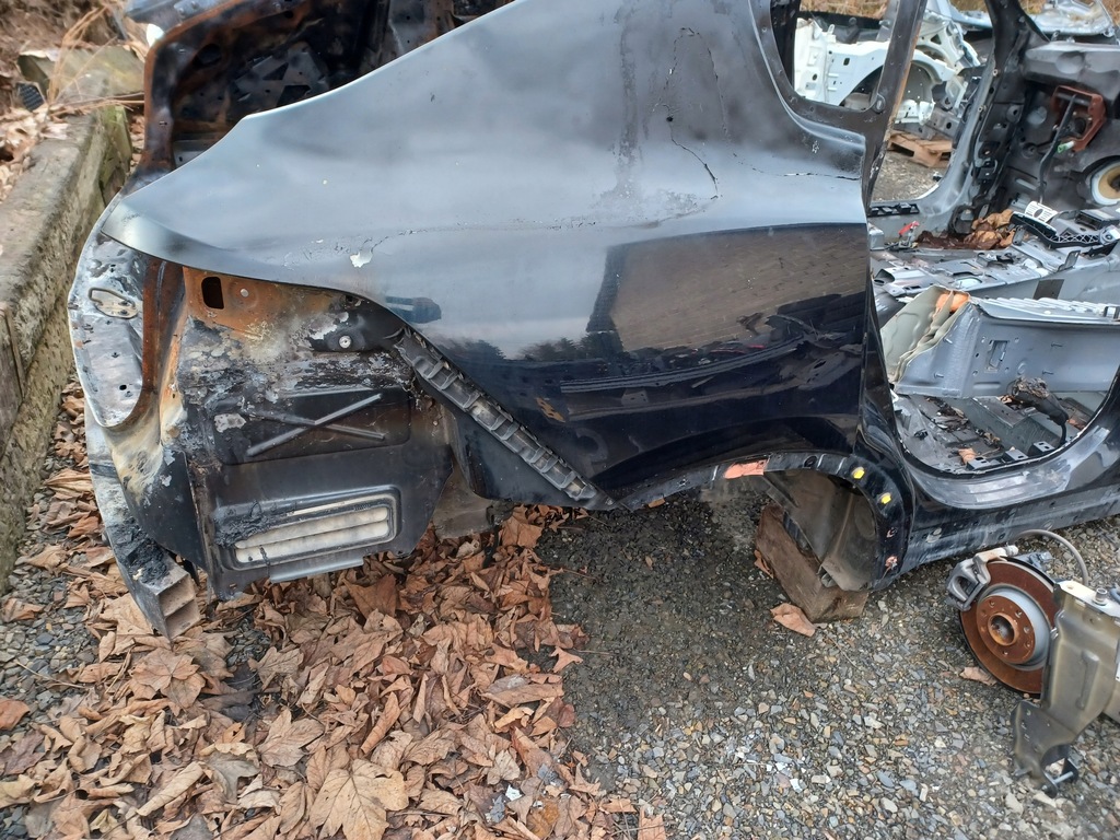 фото №1, Maserati levante крила правий задній