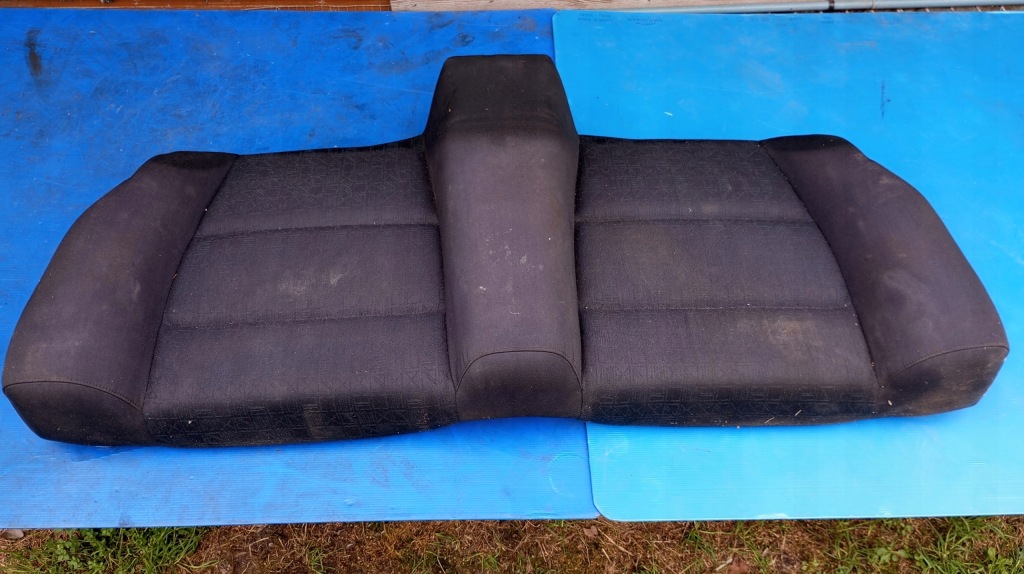 Купить Bmw 3 e36 кабриолет  заднее сиденье комплектная сиденье спинка