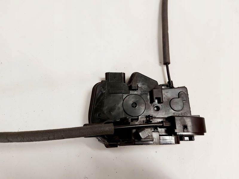 фото №9, Kia sportage iii замок дверь правый задняя 81420-3u010 7 pin