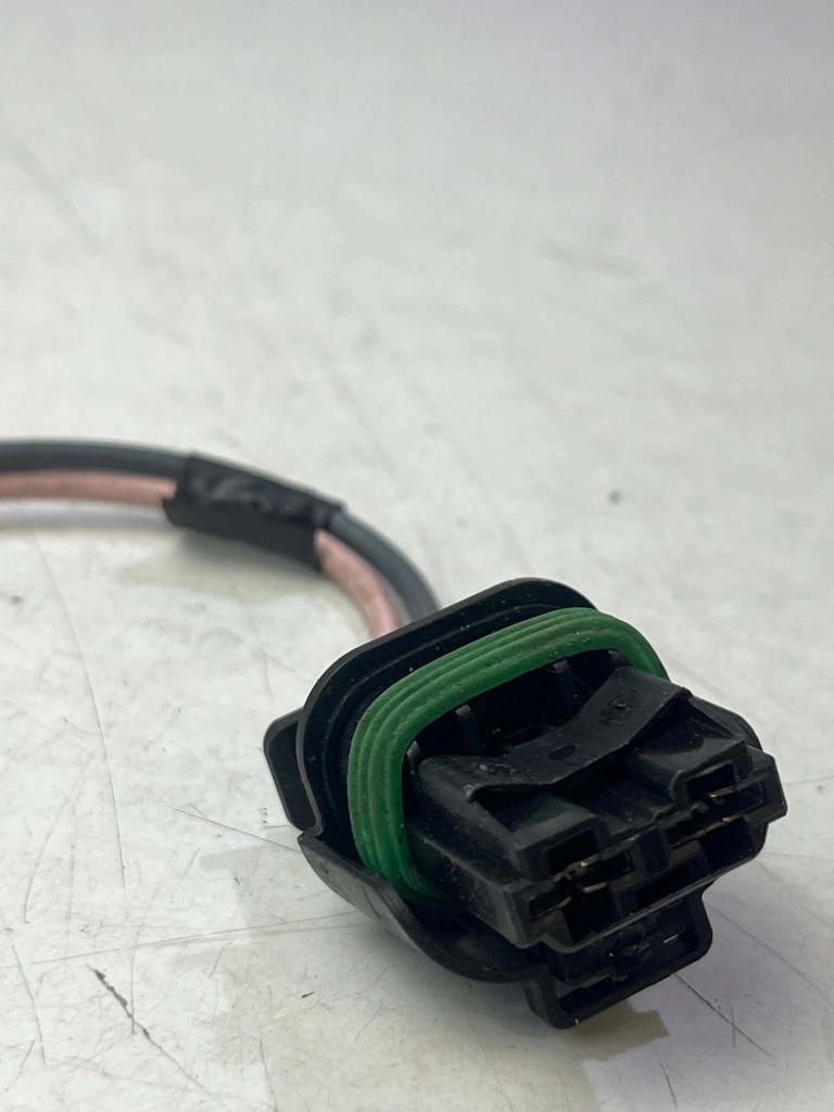 фото №11, Разъёмы штекер колодка коробка предохранителей bsm r03