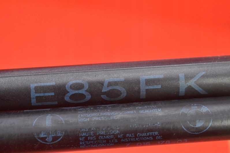 фото №7, Привід амортизатори капот 7016178-03 bmw z4 e85 lift 05-08