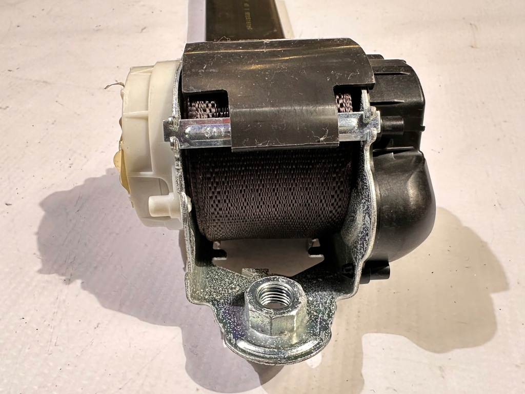 фото №11, Pas ремені безпеки задня задній лівий chevrolet camaro cabrio 2016+