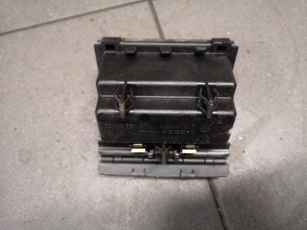 фото №6, Підсклянник кронштейн skoda octavia 1j0857962b