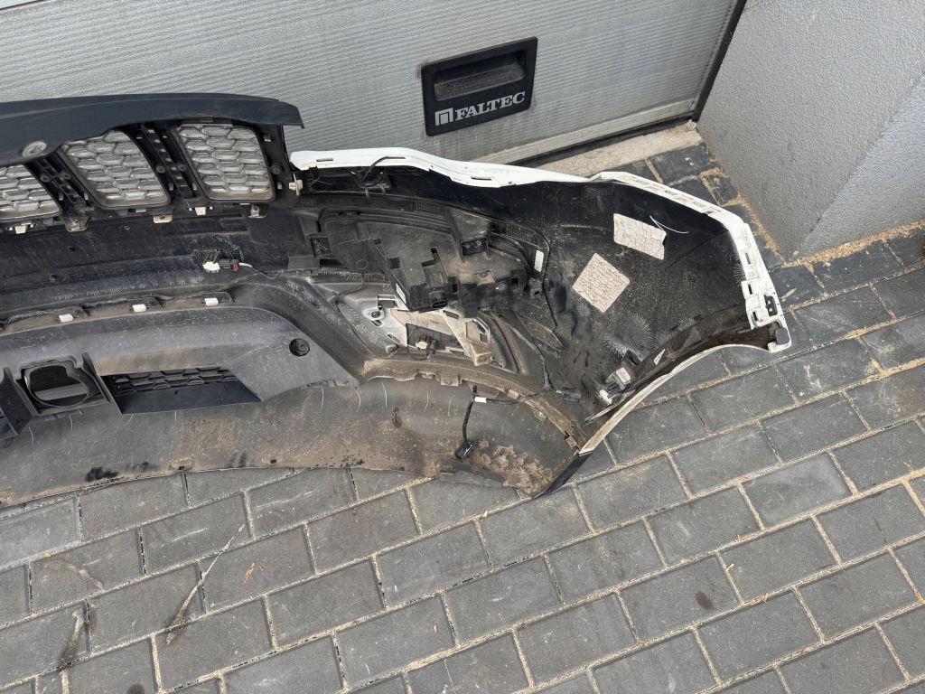 Jeep grand cherokee wk2 бампер передний kompletny summit Недорого