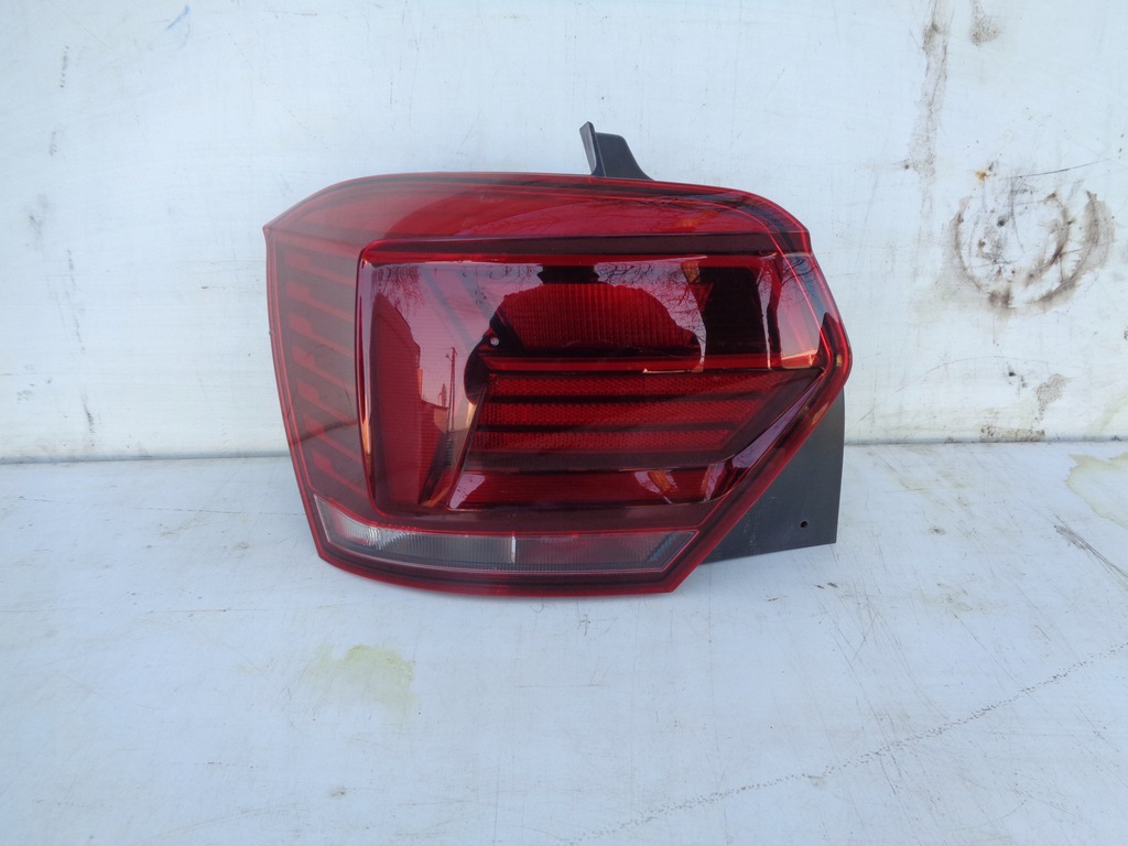 фото №1, Лампа задняя левая vw polo vi 2g0945095b