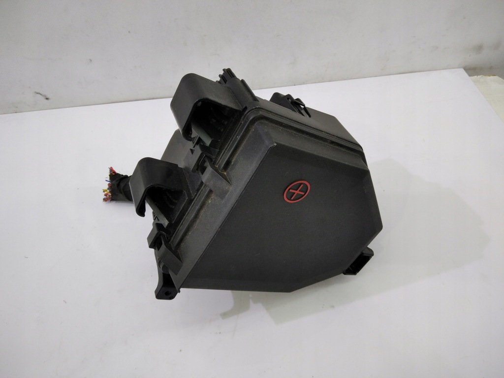 фото №1, Honda cr-v v коробка предохранителей 19r.