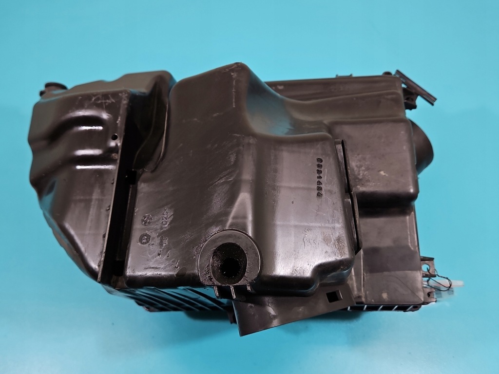 фото №7, Корпус фильтра воздуха volvo v60 i 10- g521424 6521424 2.0 d4