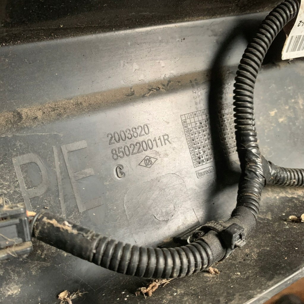 Купити Renault master iii movano nv400 бампер задня hak 4 pdc датчики 850220011r