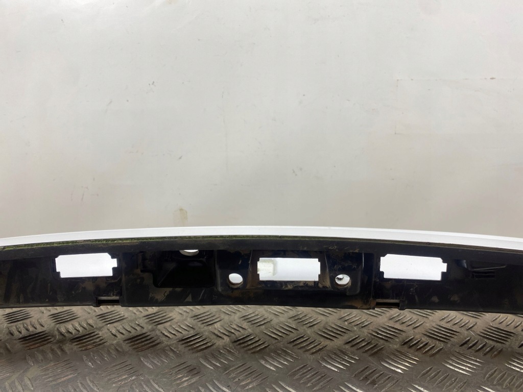 2020 alfa romeo stelvio молдинг освітлення номерного знака 156117304 Недорого