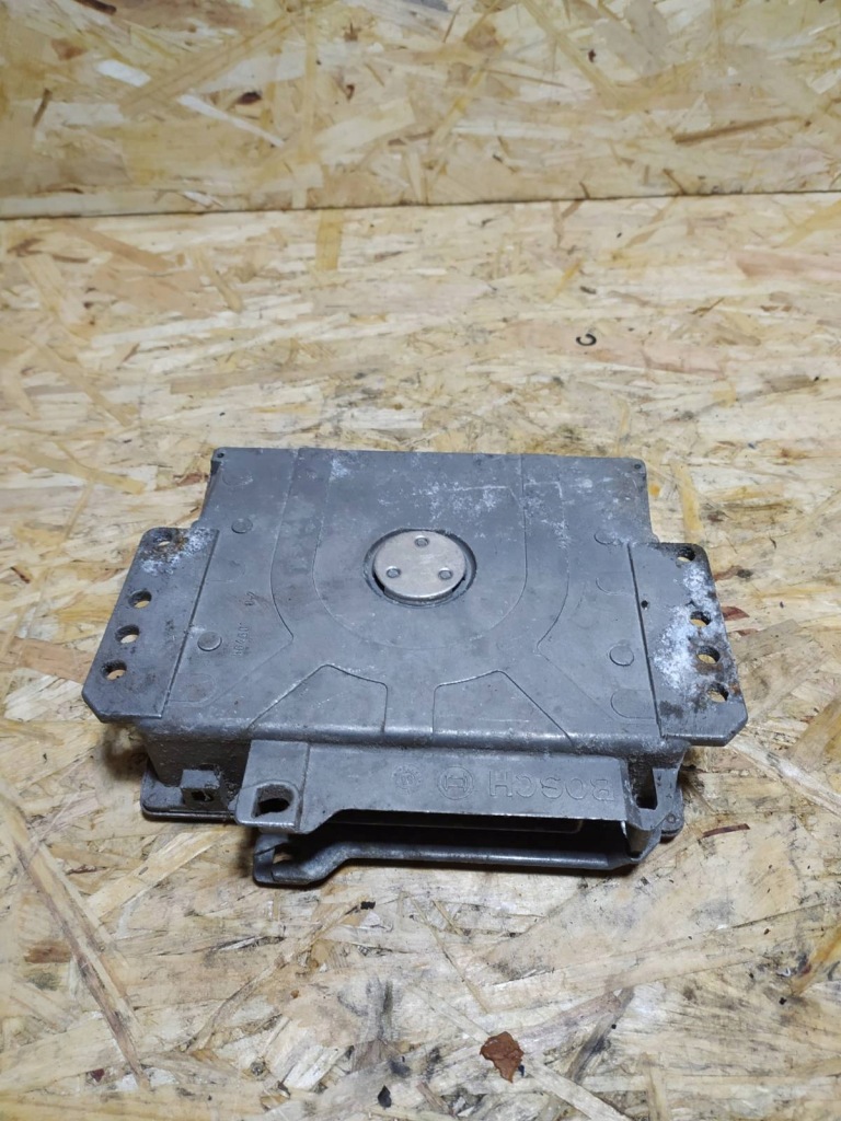 Renault safrane ecu 0261206235 hom7700113506 блок керування двигуна Зі Шроту