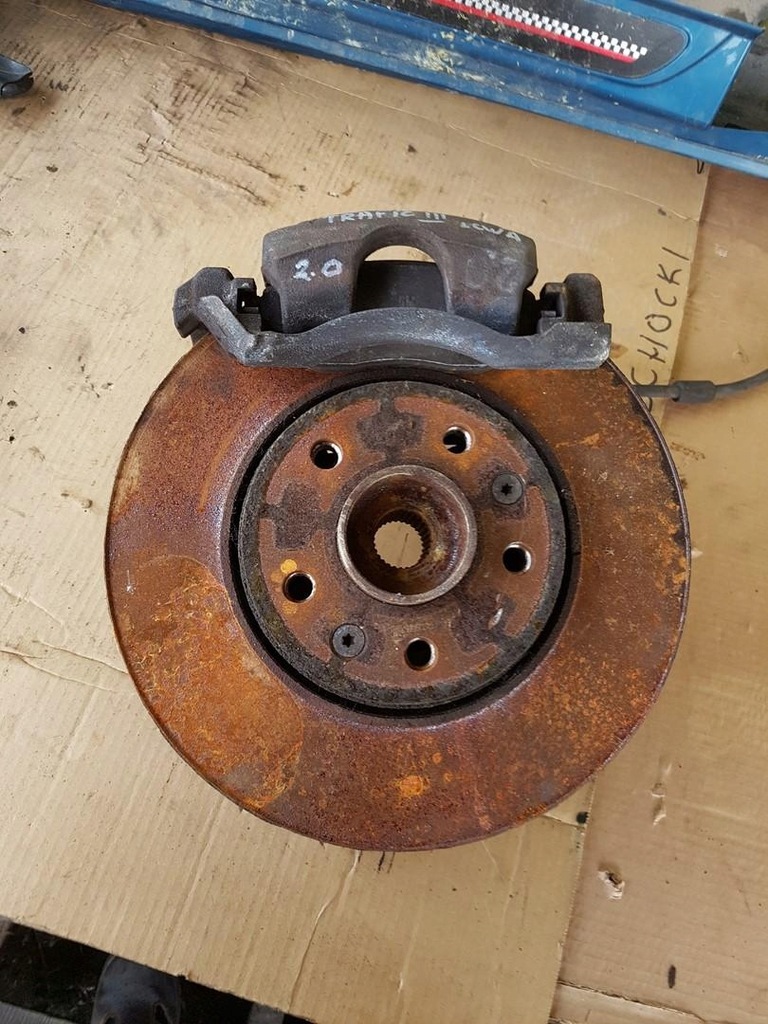 фото №1, Поворотний кулак лівий перед renault trafic iii