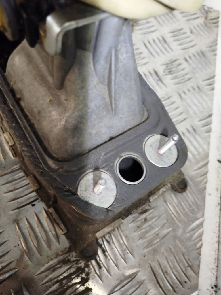 фото №7, Volkswagen golf v 2005 домкрат переключения передач / верхний