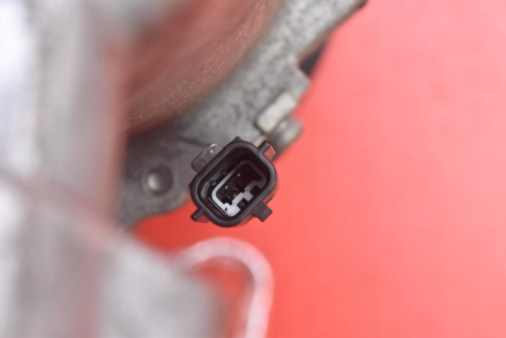 фото №8, Компрессор насос кондиционера 926008367r-a dacia duster 1 i 1.6 16v 114 km