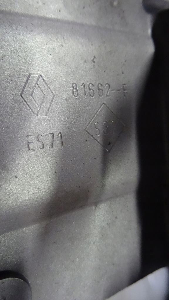 фото №4, Scenic ii 2 петли капот левый правый