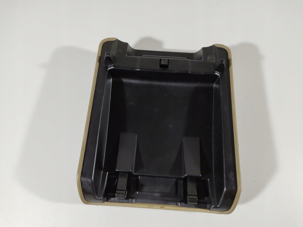 фото №11, Range rover evoque 12- підлокітник