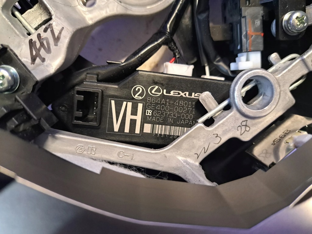 фото №13, Lexus rx 450h 2021 кермо