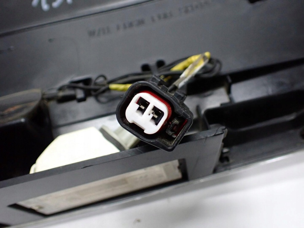 фото №14, Молдинг накладка кришки задня багажника lancia voyager 15r