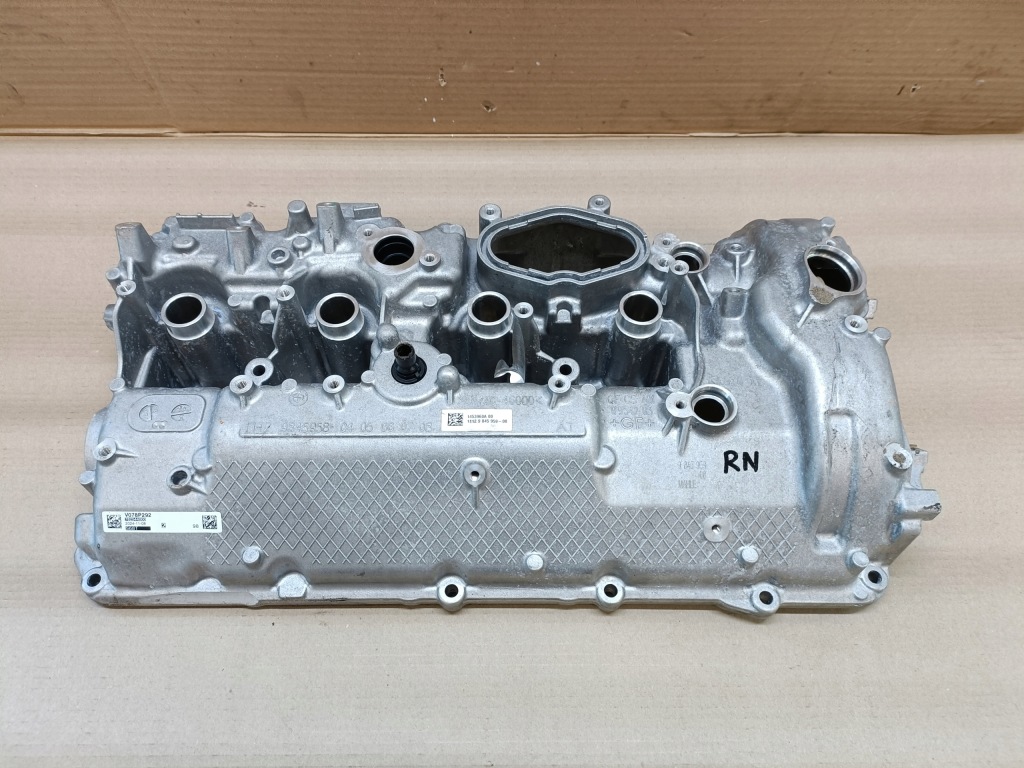 фото №1, Bmw s68b44a кришка клапанів 9845959