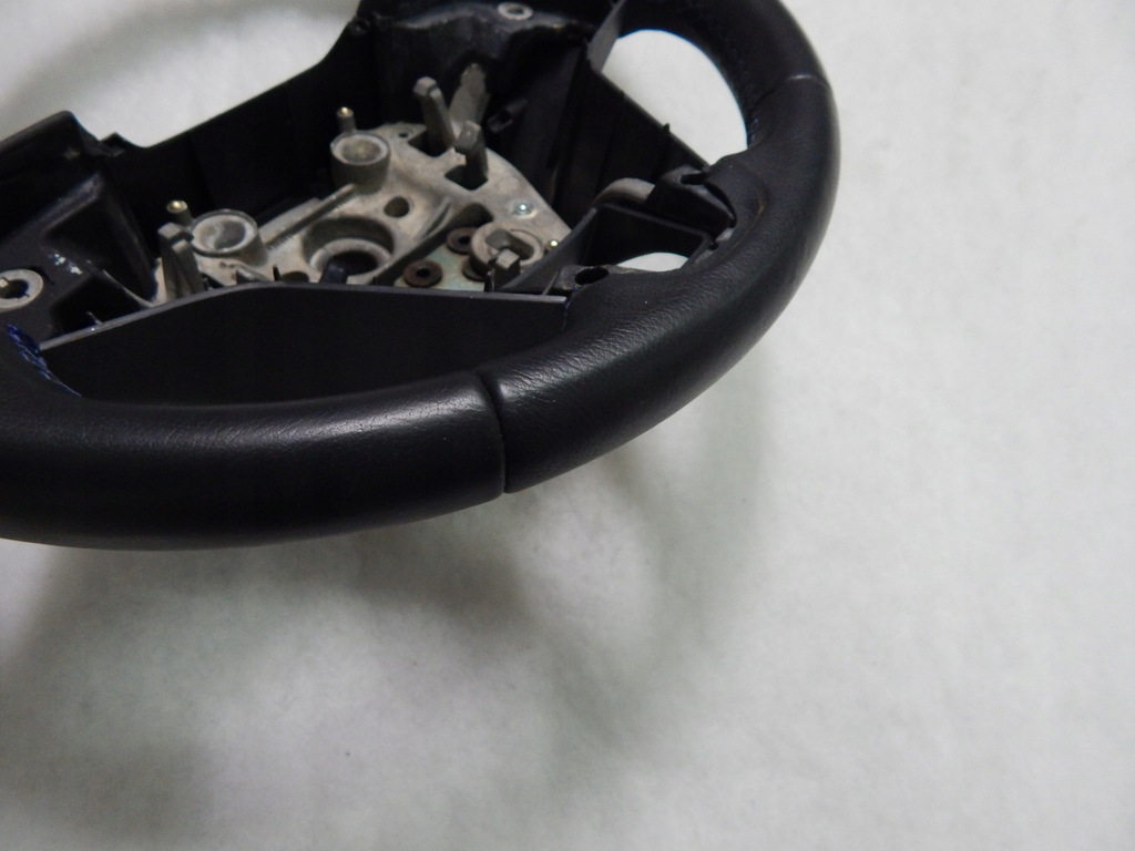 фото №10, Hyundai tucson iii - воздуховод кожа oryg niebieska nić