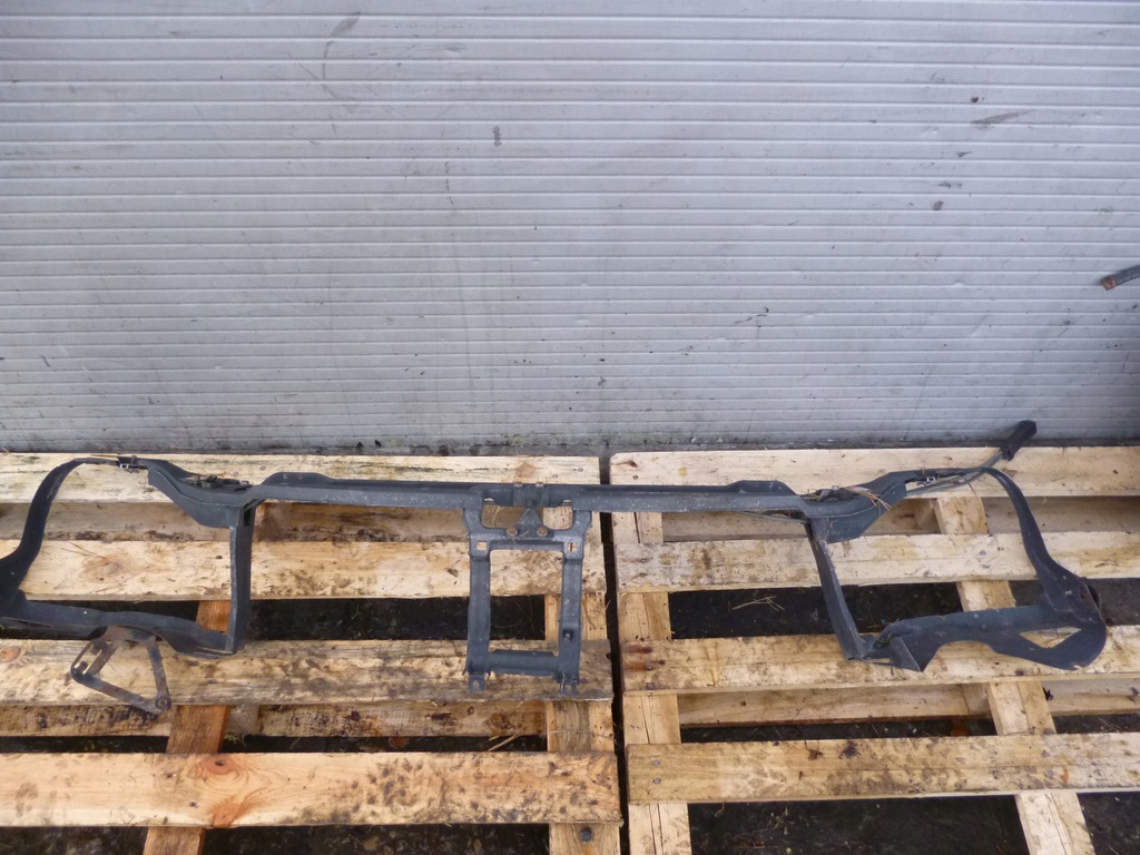 фото №1, Mercedes c w203 pas передній накладки на фари