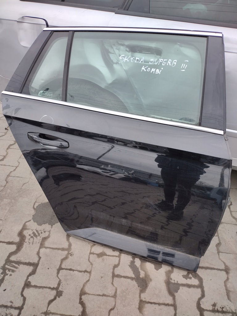фото №1, Дверь правый задняя skoda superb iii kombi