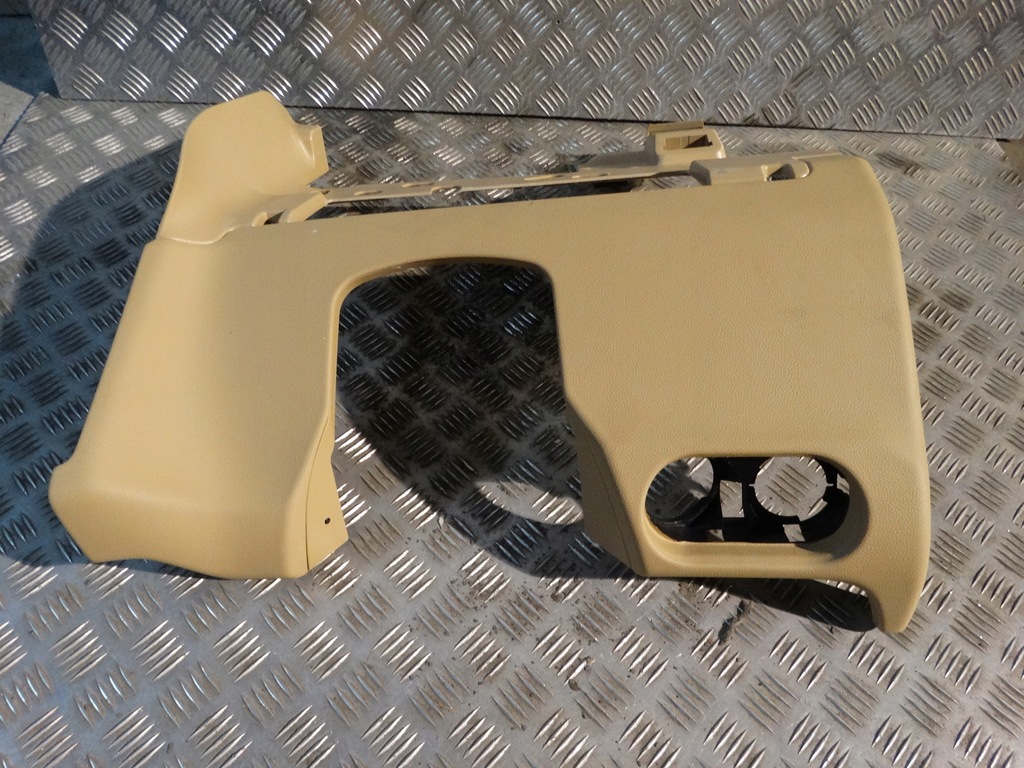 фото №1, Полка pod консоль porsche macan luxory бежевый 1