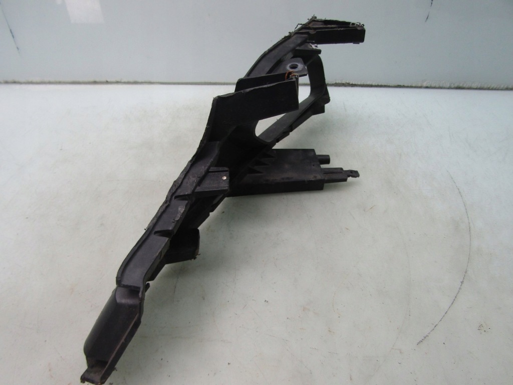 Купить Leaf 2 ze1 21r решётка бампера правый  перед передняя рамка opraw 622565sk0b