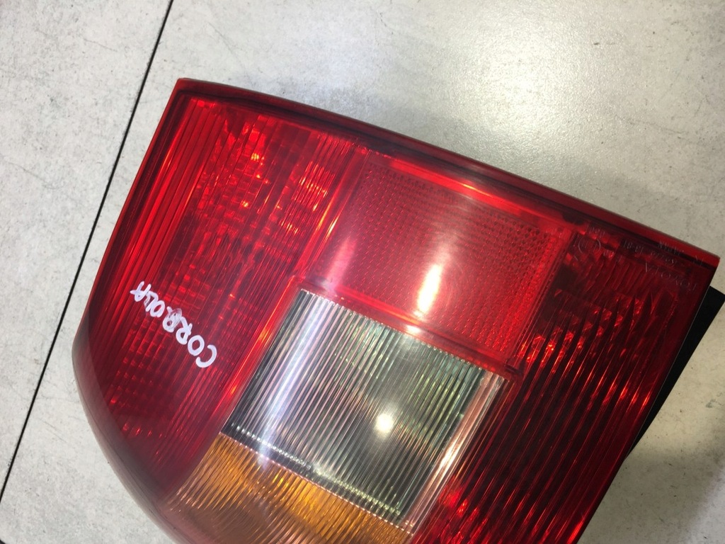 фото №4, Лампа правый задняя corolla e12 1.6