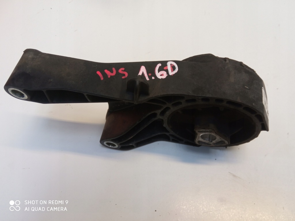 Купити Opel insignia a кронштейн подушка двигуна 13227762