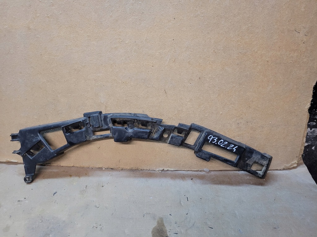 фото №1, Направляющая бампера правый partner iii combo e задняя