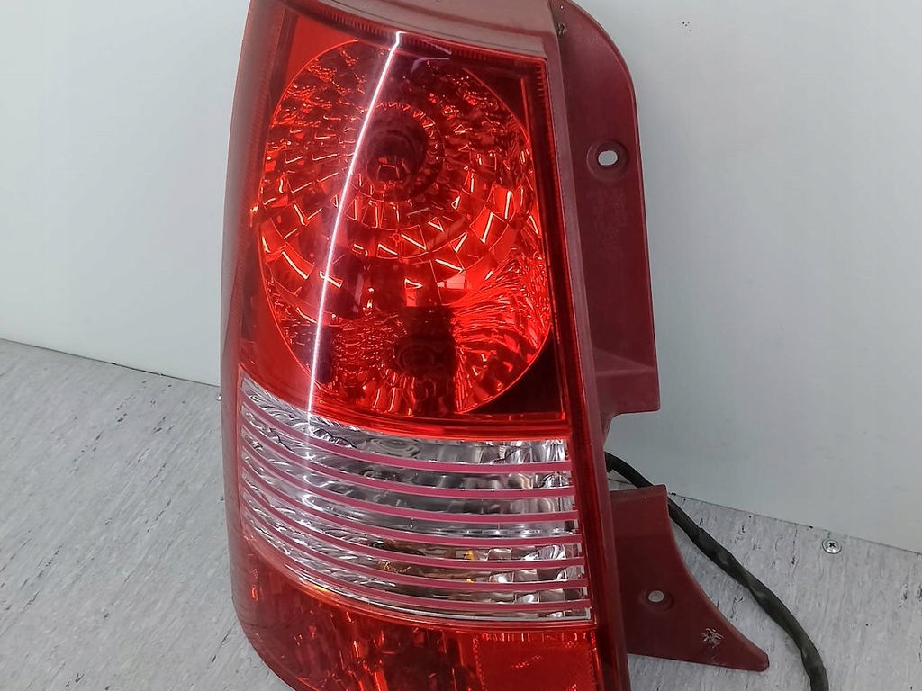 фото №9, Лампа задняя левая kia picanto i 92401-070 хэтчбек