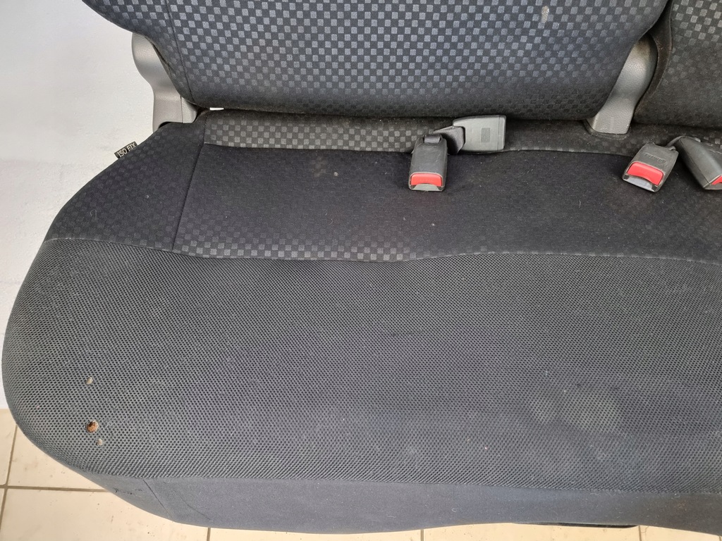 фото №4, Daihatsu materia 2006- заднее сиденье задняя