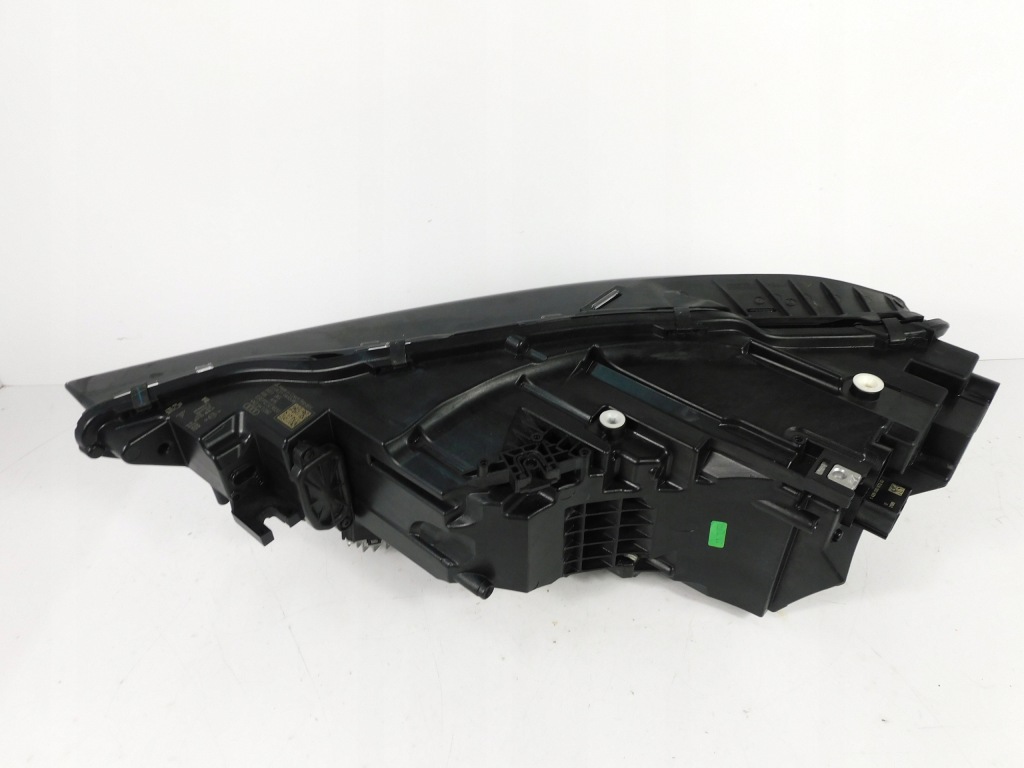 Audi a8 d5 4n рестайлинг  фара правый  led matrix digital Доставка