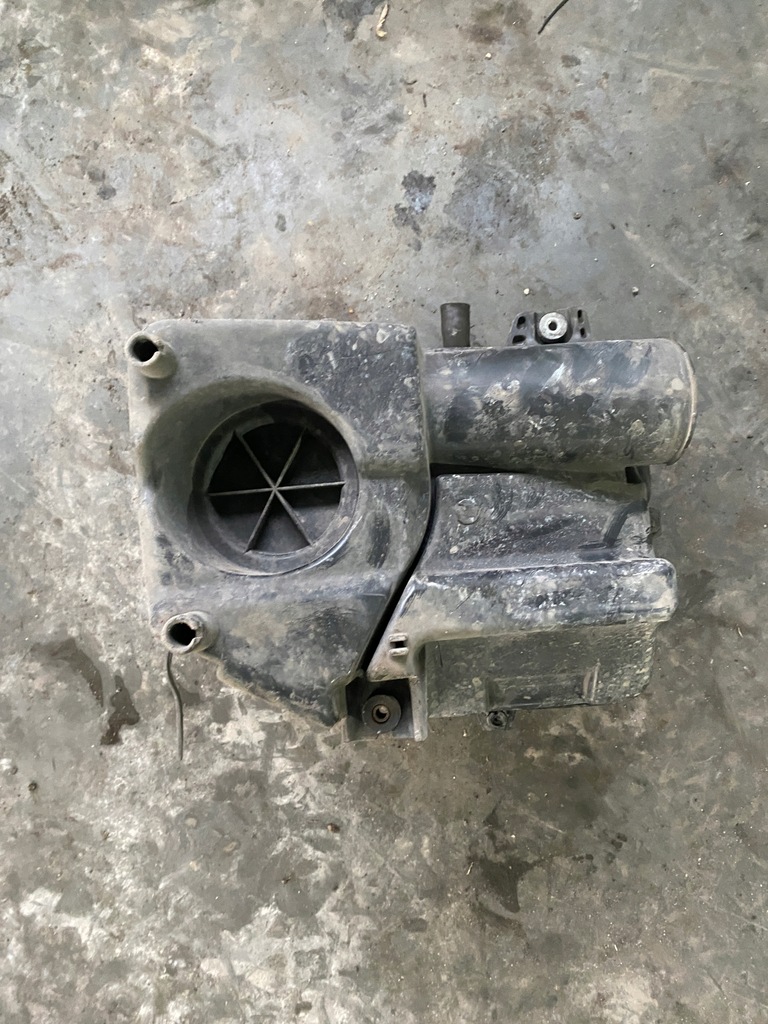 фото №1, Honda fr-v 2.0 корпус фильтра воздуха