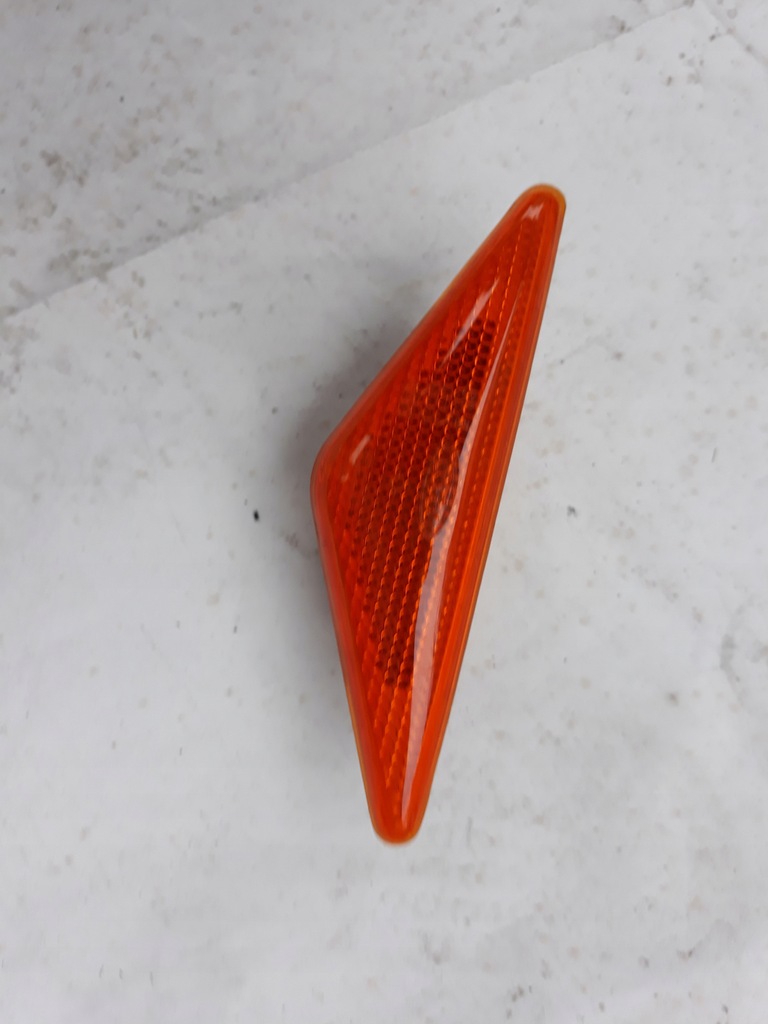 фото №1, Focus mk1 поворотник крила