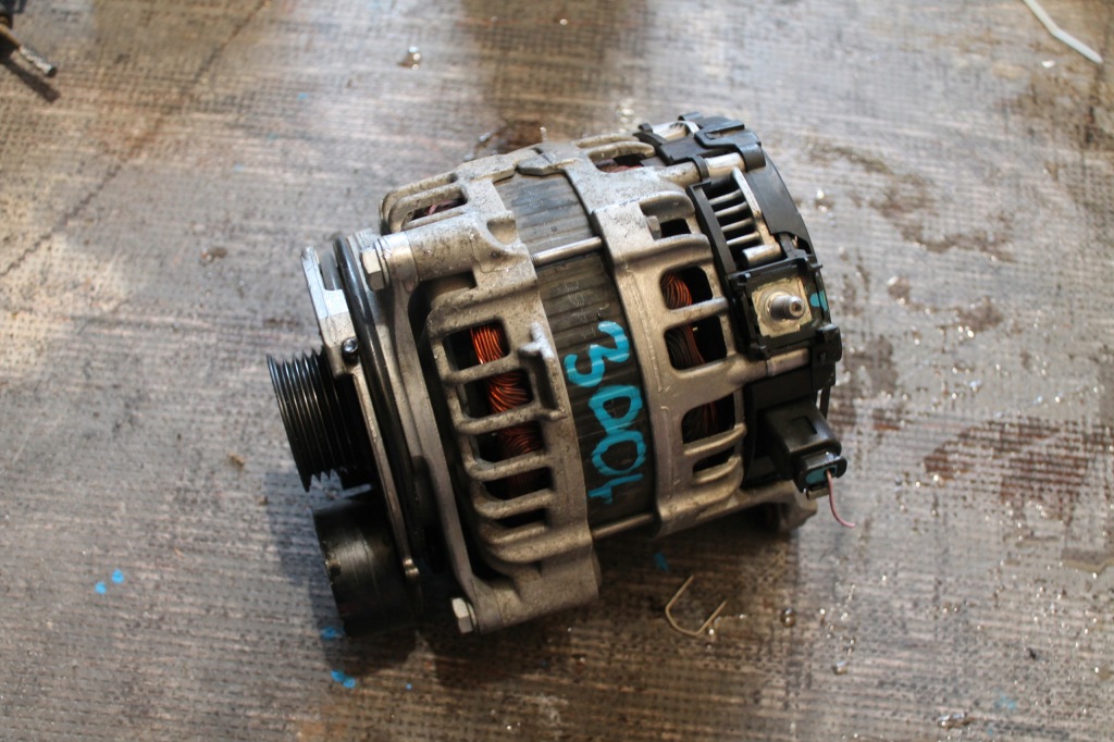 Купить 3004. генератор bmw 8571358