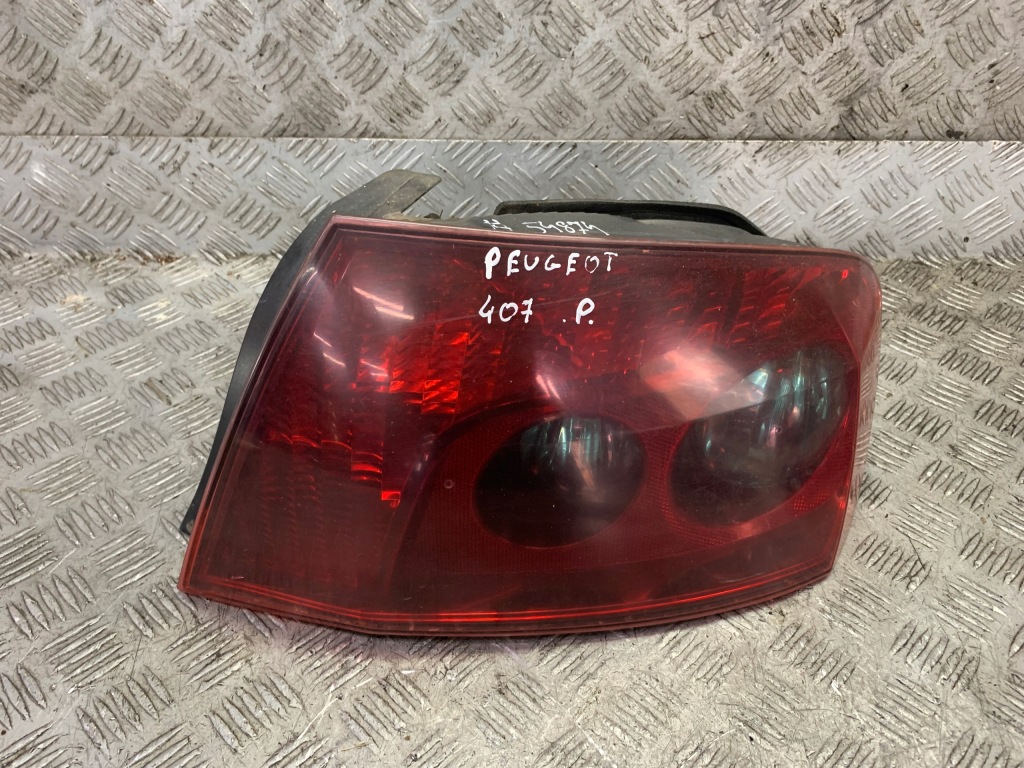 фото №1, Peugeot 407 лампа правый задняя 9641945280 hb