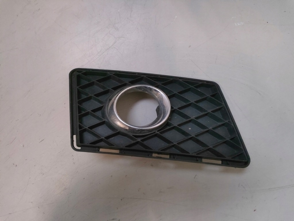 фото №1, Mercedes glk решётка бампера правый перед