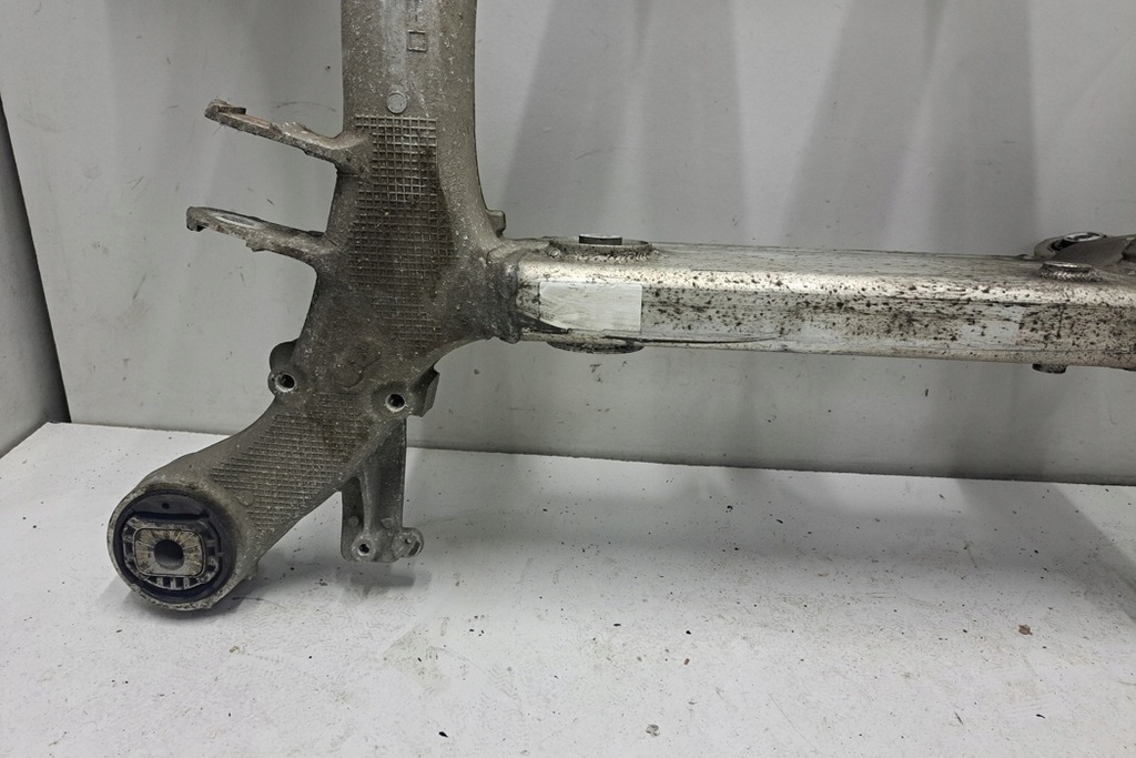 фото №12, Подрамник задние bmw 7 g11, g12 6883918 2017