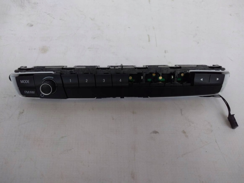 фото №1, Панель радіо bmw 1 f20 f21 2 f22 3 f30 4 f32 f33 f36