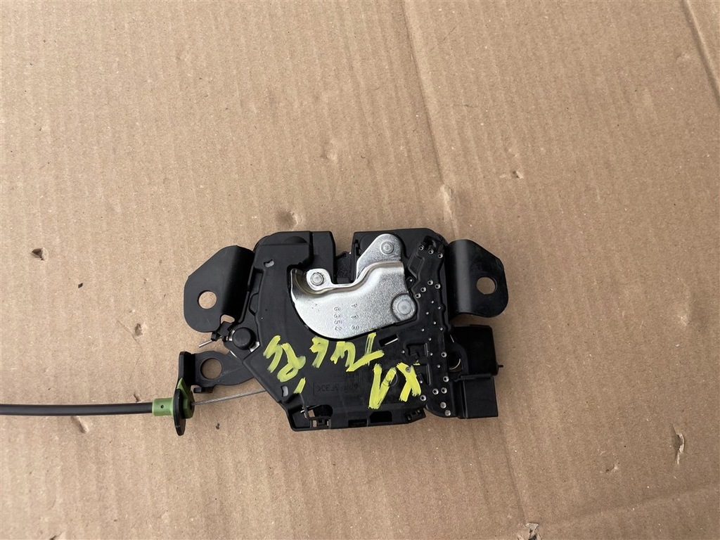 фото №8, Замок крышки багажника задняя доводчик ua945052805 163672 bmw x1 u11 24r