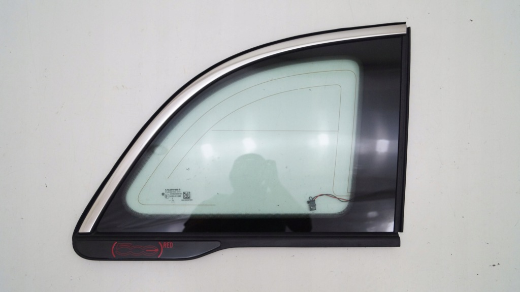 фото №1, Fiat 500 lift 20-23 стекло кузовная правая t