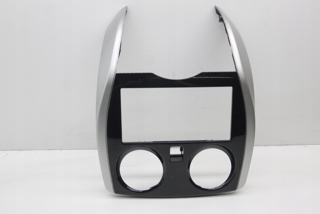 фото №8, Рамка средняя приборная панель nissan note e12 682603vv0a 1.2l бензиновый 72kw 2016