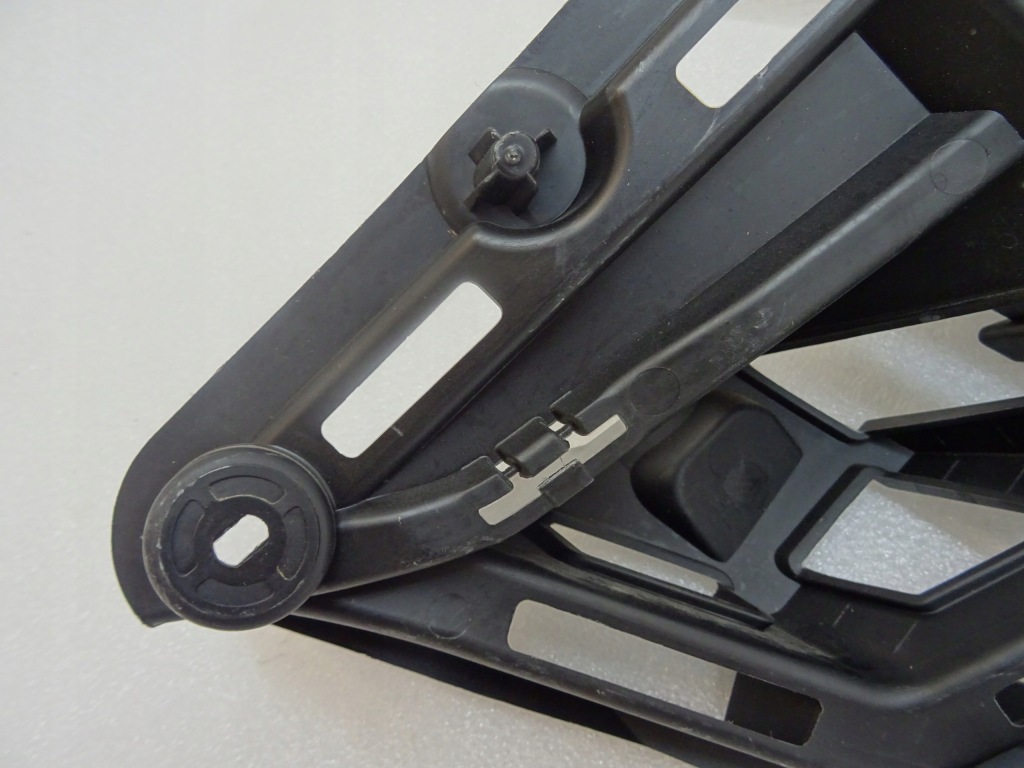 Citroen c5 aircross направляющая бампера левый задний 9826677480 Киев