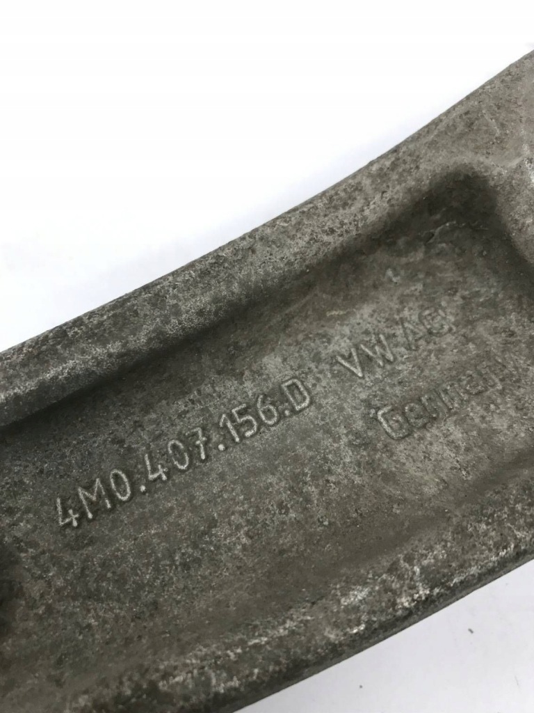 Важіль правий перед audi a8 q7 q8 4m0407156d Київ