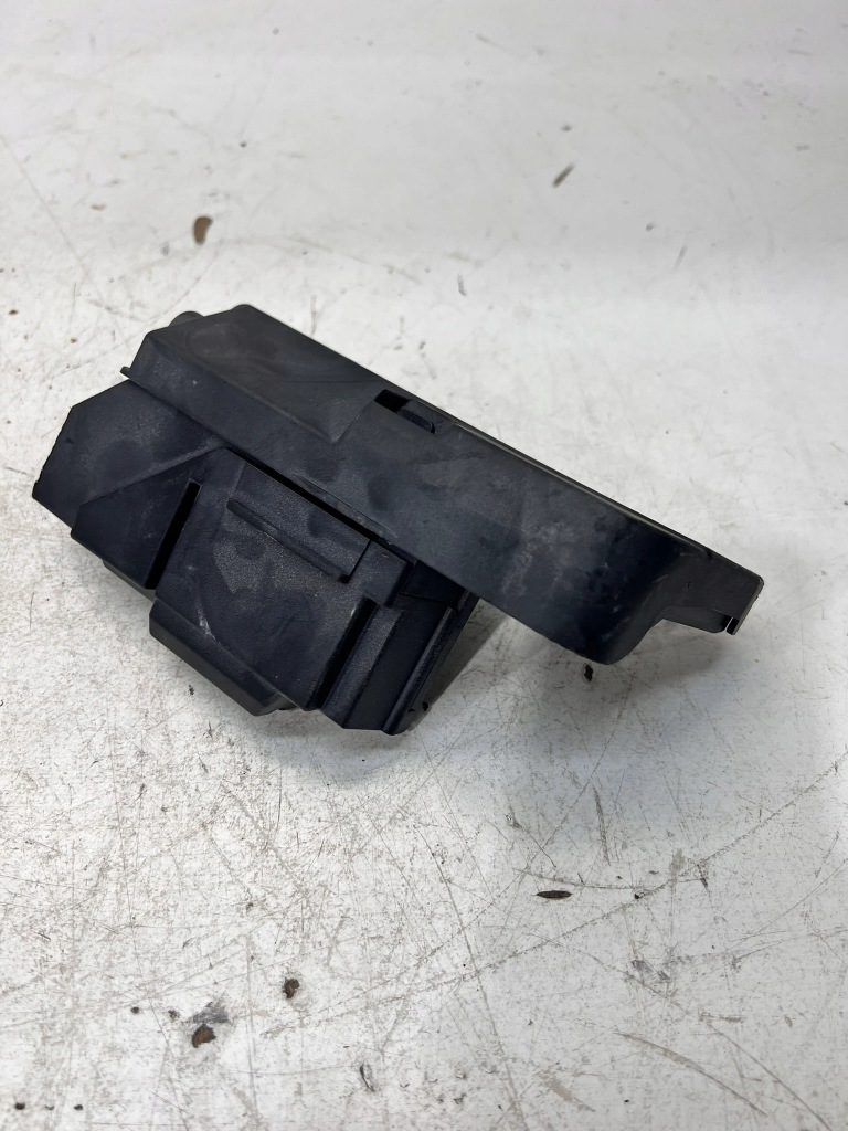 Купити Клема плюсова audi a4 b9 a5 8w091549e