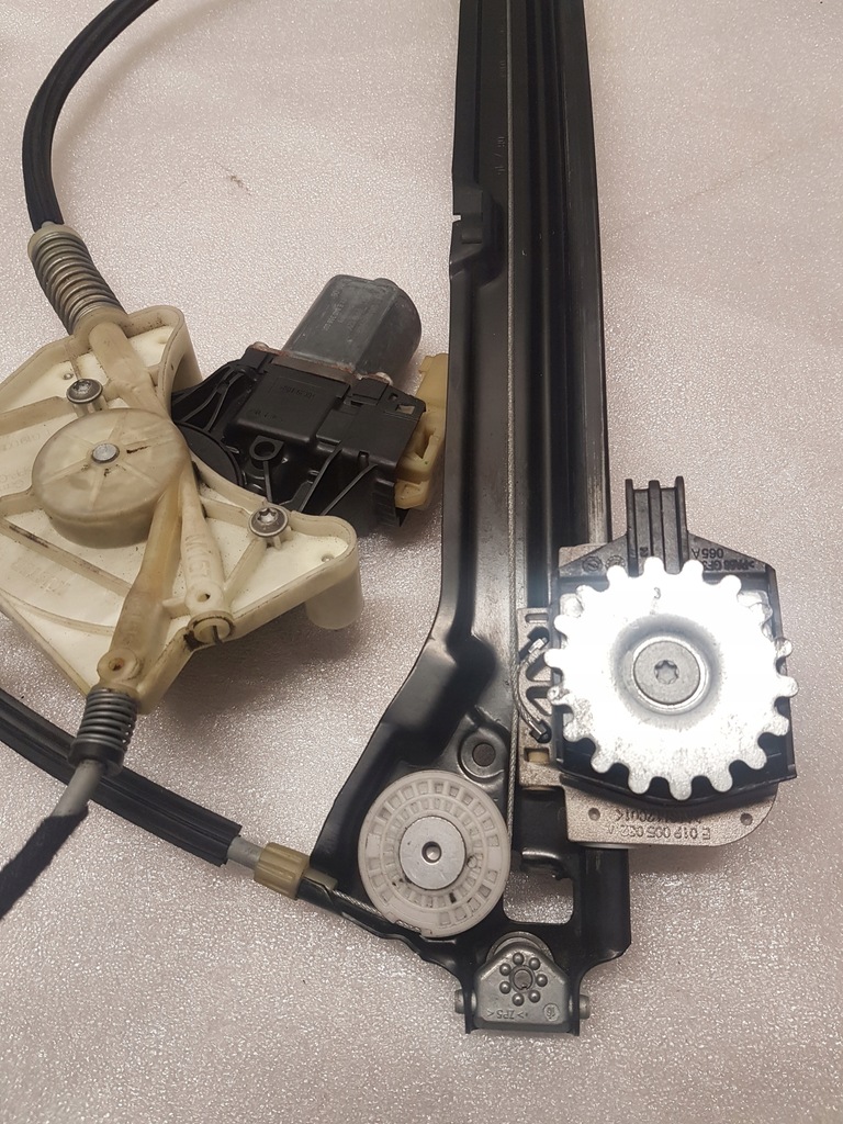 фото №6, Підйомник скло лівий перед maserati ghibli 6700098160